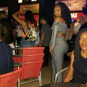 Pants - Two piece crop top and pants set Pants - Two piece crop top and pants set